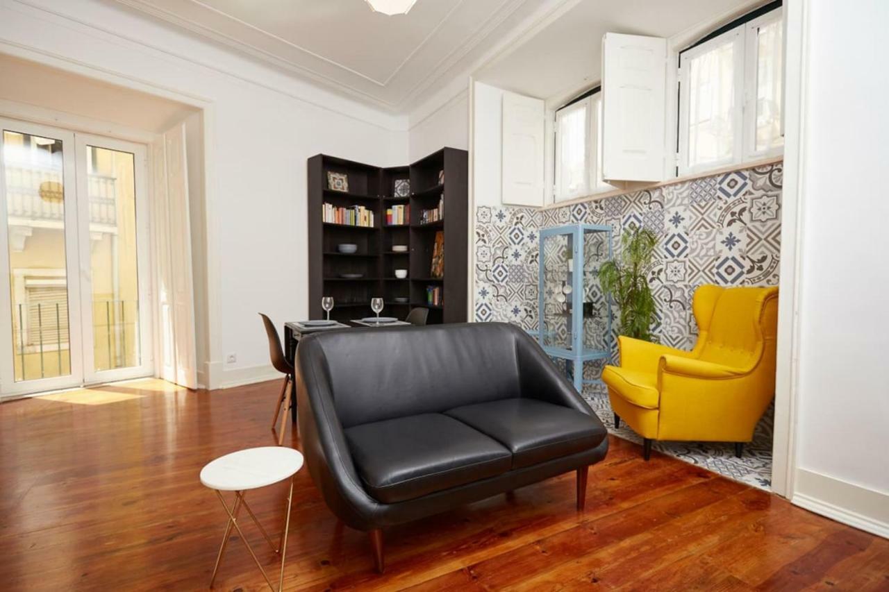 Charming One Bedroom Flat Lisbona Esterno foto