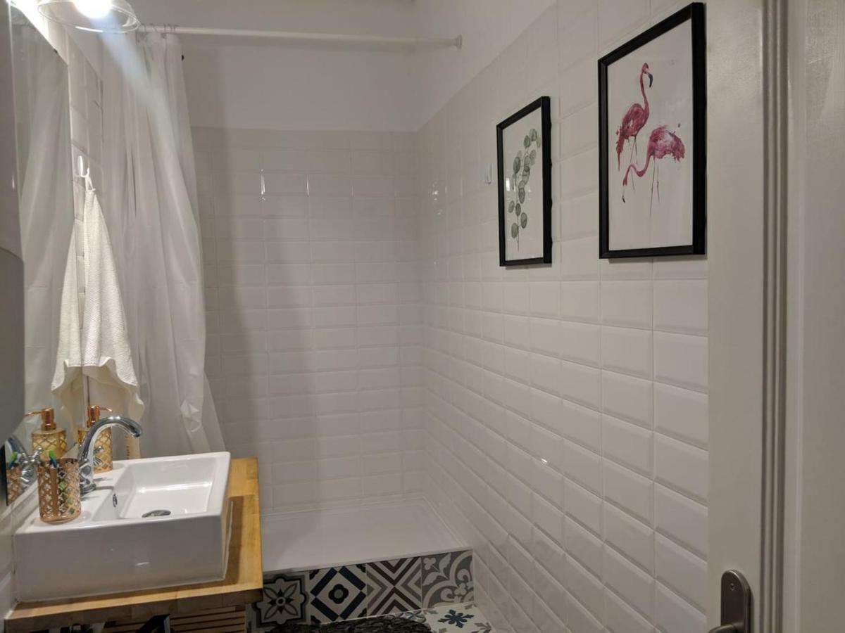 Charming One Bedroom Flat Lisbona Esterno foto
