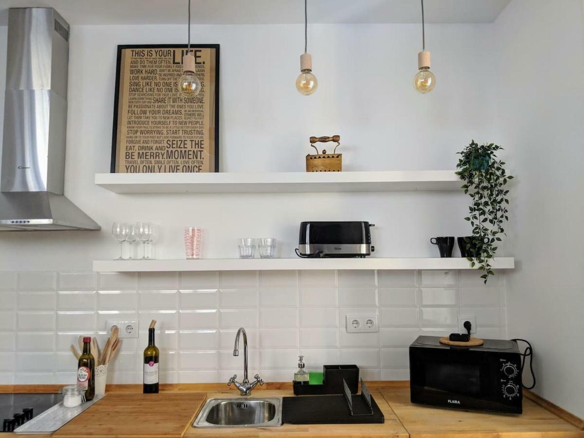 Charming One Bedroom Flat Lisbona Esterno foto
