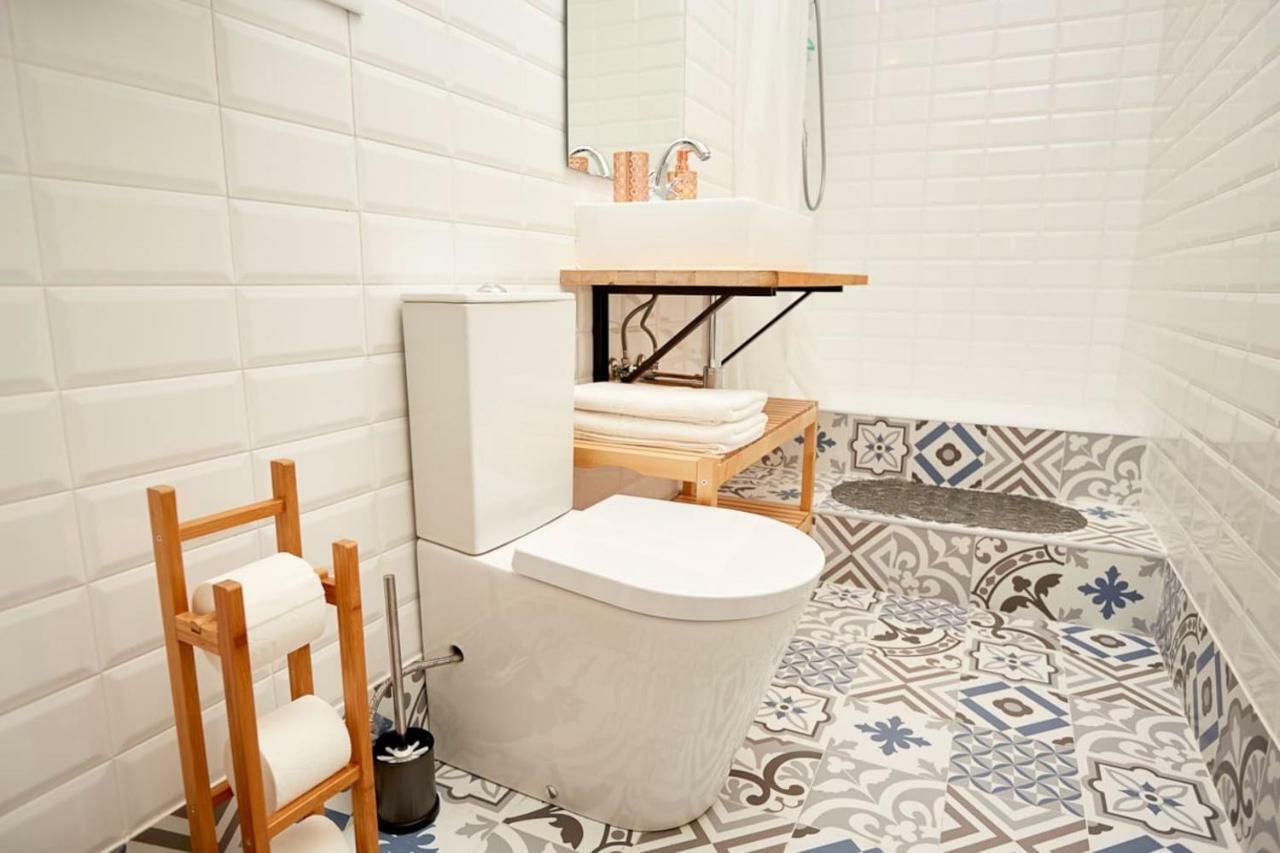 Charming One Bedroom Flat Lisbona Esterno foto